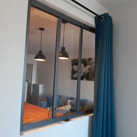 Apartment Vue Sur Les Voiliers